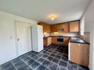 Photo 25- click for photo gallery